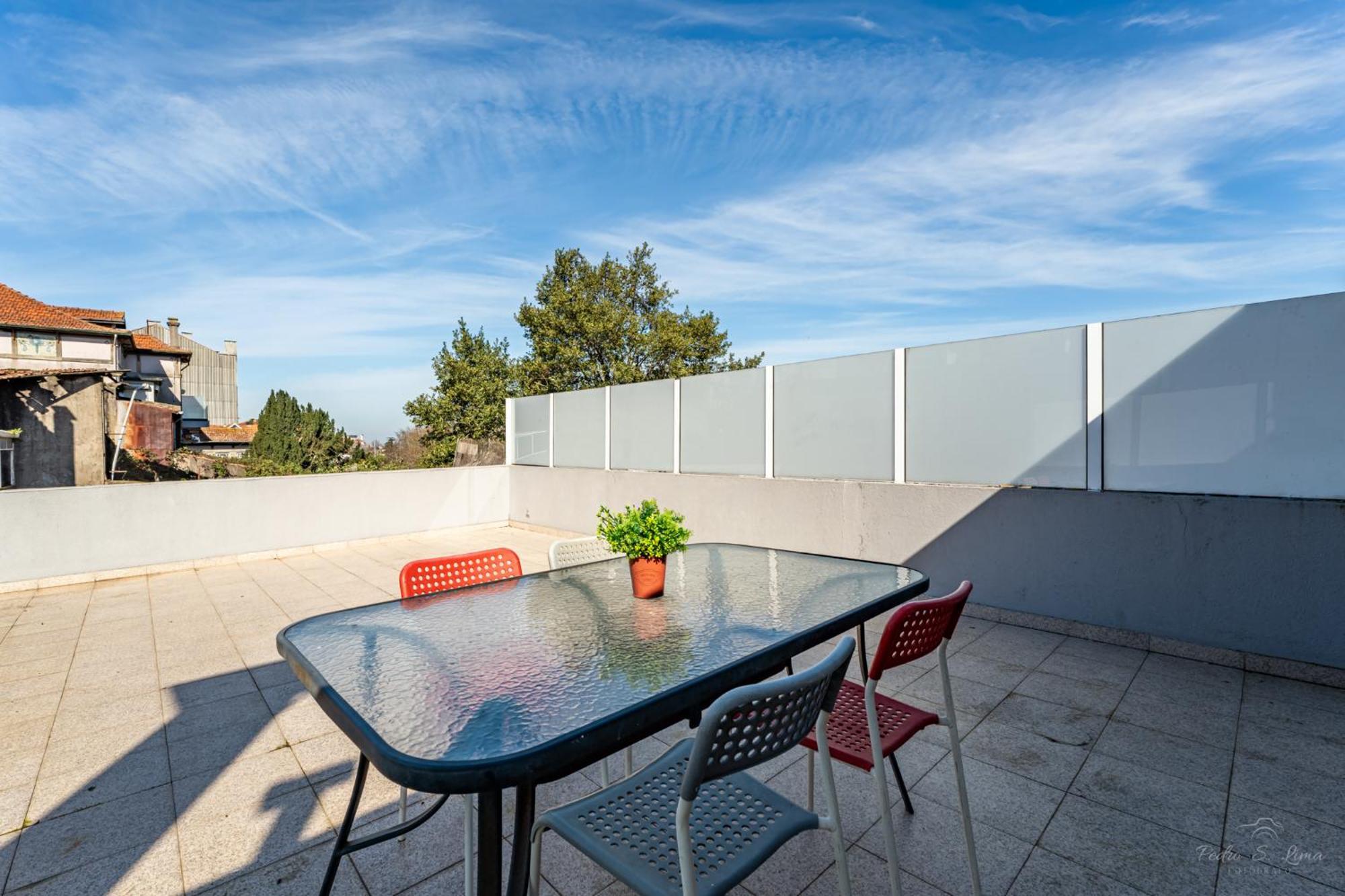 Experience The Charm With Terrace Apartment