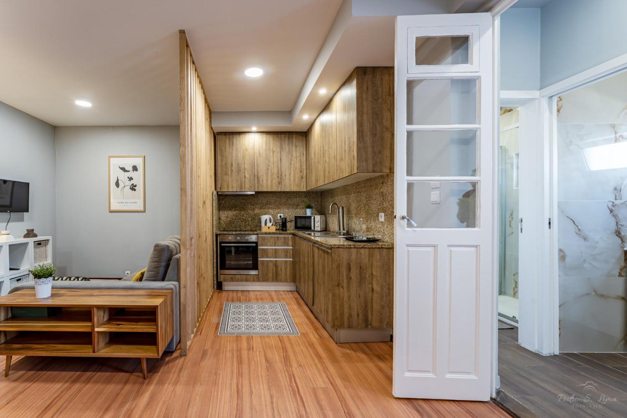Experience The Charm With Terrace Apartment Porto